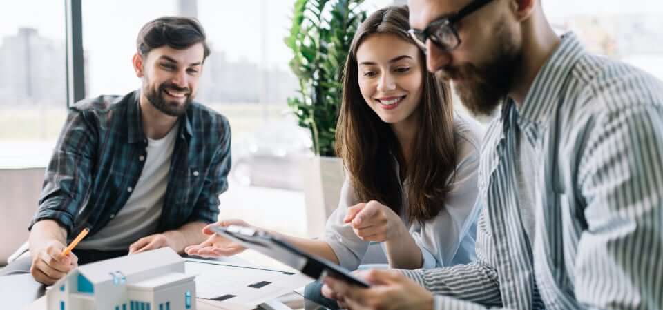 l'équipe de l'agence Néosyndic
